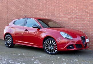 Alfa Romeo Giulietta 1.4 TB MultiAir QV Line (16 Reg) red 2016
