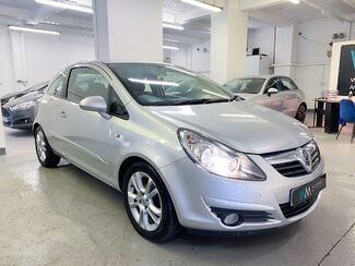 Vauxhall Corsa SXI A/C 16V 3-Door silver 2007